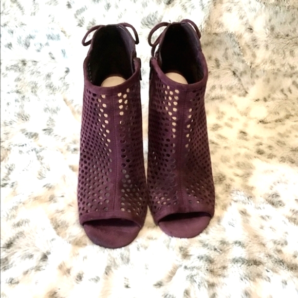 Gianni Bini Klaytinn Bootie - Picture 5 of 6